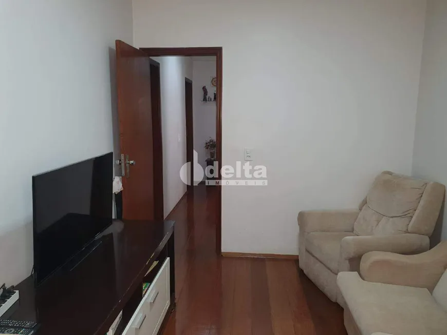 Foto 1 de Casa com 4 Quartos à venda, 150m² em Nossa Senhora Aparecida, Uberlândia