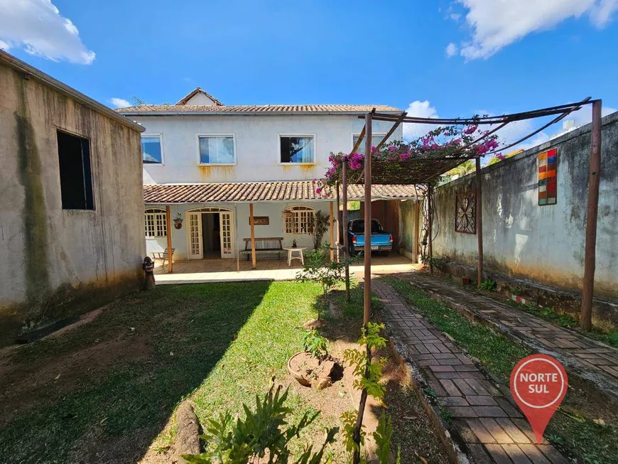 Foto 1 de Casa com 3 Quartos à venda, 240m² em Betânia, Belo Horizonte