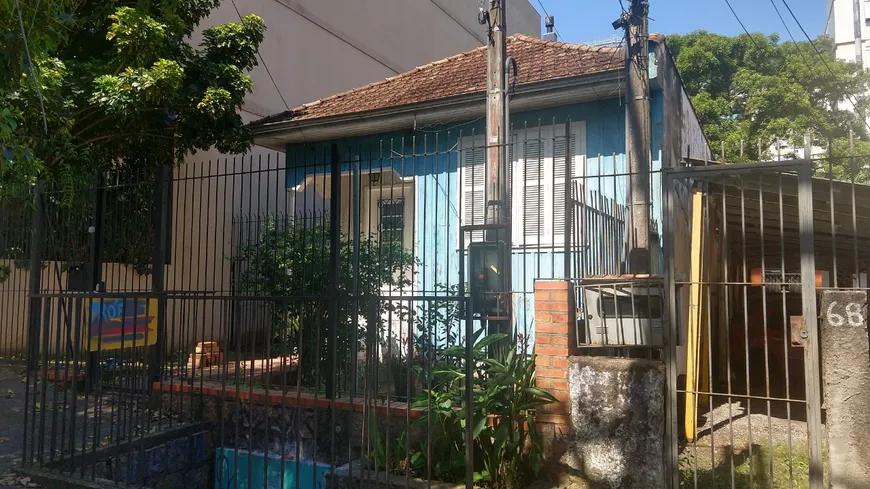Foto 1 de Lote/Terreno à venda, 285m² em Auxiliadora, Porto Alegre