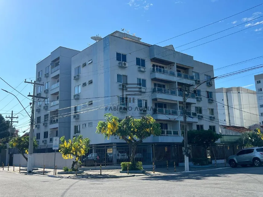 Foto 1 de Apartamento com 4 Quartos à venda, 130m² em Parque Hotel, Araruama