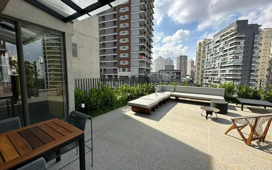 Foto 1 de Apartamento com 1 Quarto para alugar, 26m² em Sumarezinho, São Paulo