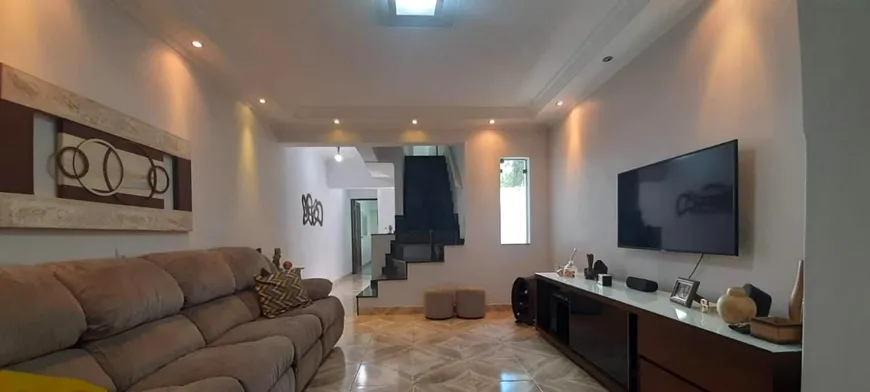 Foto 1 de Casa com 4 Quartos à venda, 226m² em Vila America, Santo André