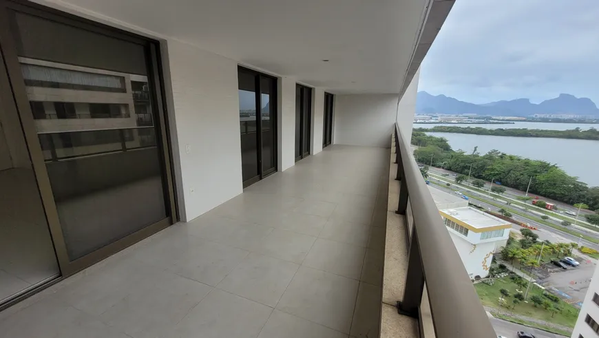 Foto 1 de Apartamento com 3 Quartos à venda, 134m² em Barra da Tijuca, Rio de Janeiro