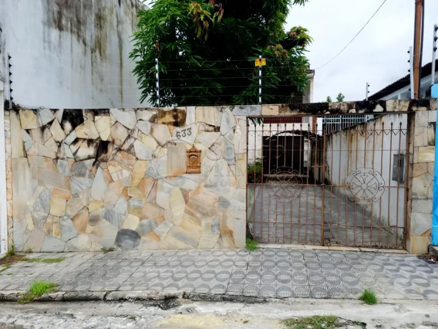 Foto 1 de Casa com 4 Quartos à venda, 316m² em Dezoito do Forte, Aracaju