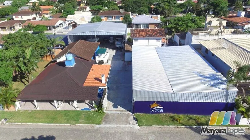 Foto 1 de Imóvel Comercial com 3 Quartos à venda, 700m² em Capri, São Francisco do Sul