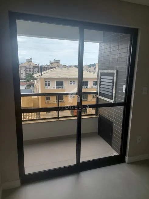 Foto 1 de Apartamento com 2 Quartos à venda, 62m² em Areias, São José