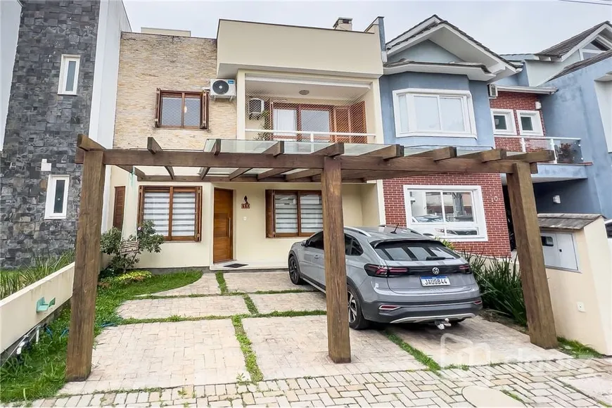 Foto 1 de Casa de Condomínio com 3 Quartos à venda, 183m² em Ipanema, Porto Alegre