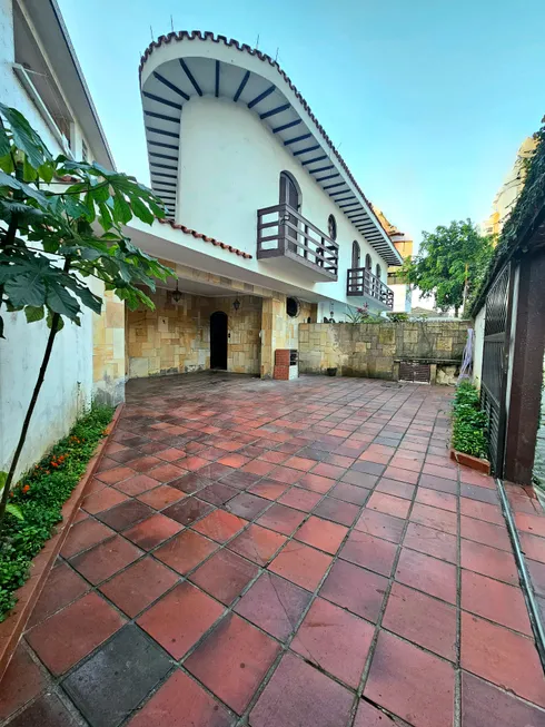 Foto 1 de Casa com 3 Quartos à venda, 189m² em Ponta da Praia, Santos