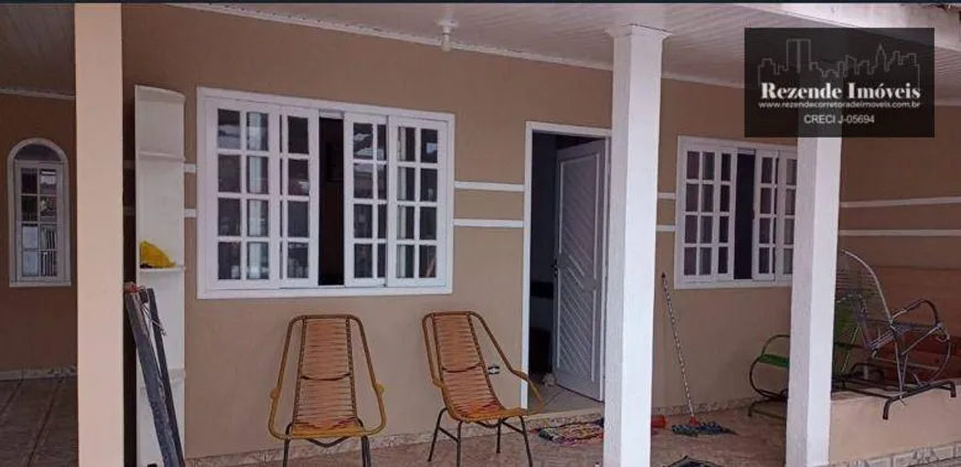 Foto 1 de Casa com 4 Quartos à venda, 100m² em Caiuá, Curitiba