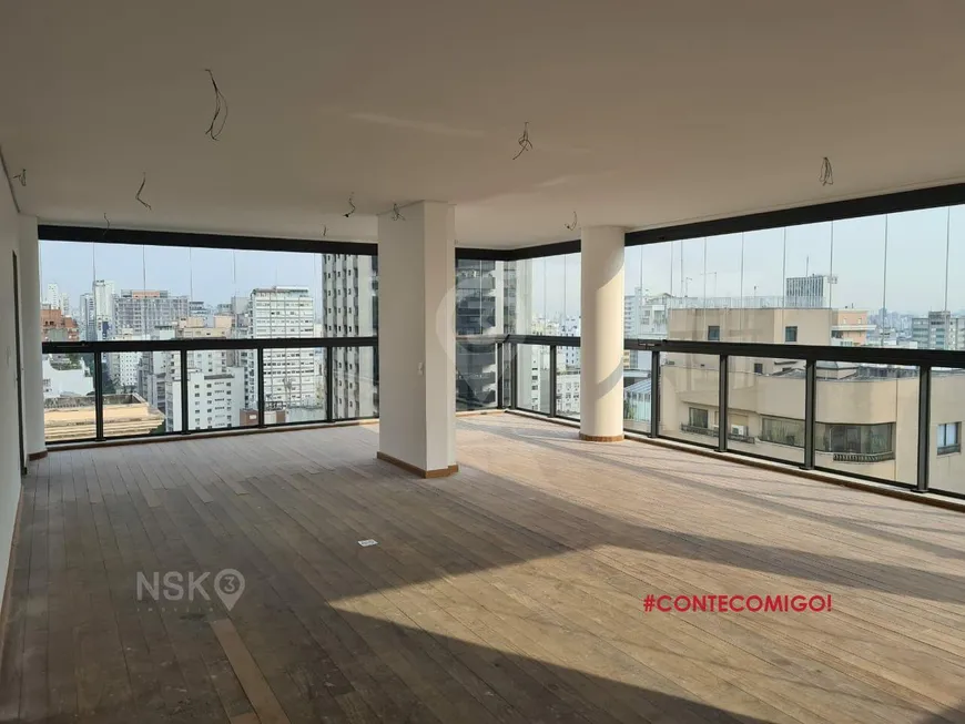 Foto 1 de Apartamento com 3 Quartos à venda, 205m² em Jardins, São Paulo