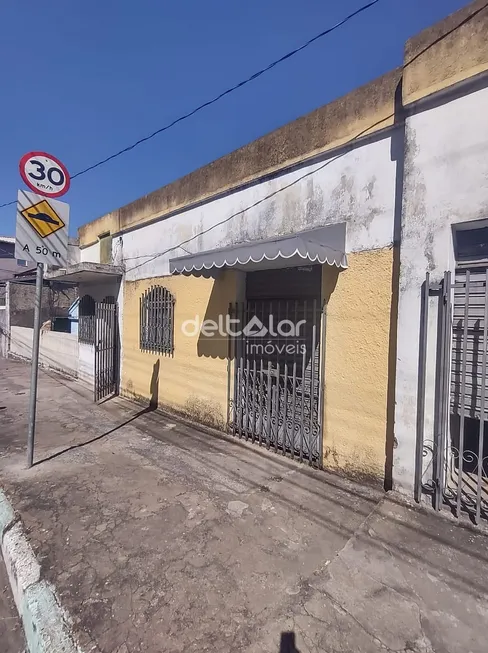 Foto 1 de Casa com 3 Quartos à venda, 100m² em São Tomaz, Belo Horizonte