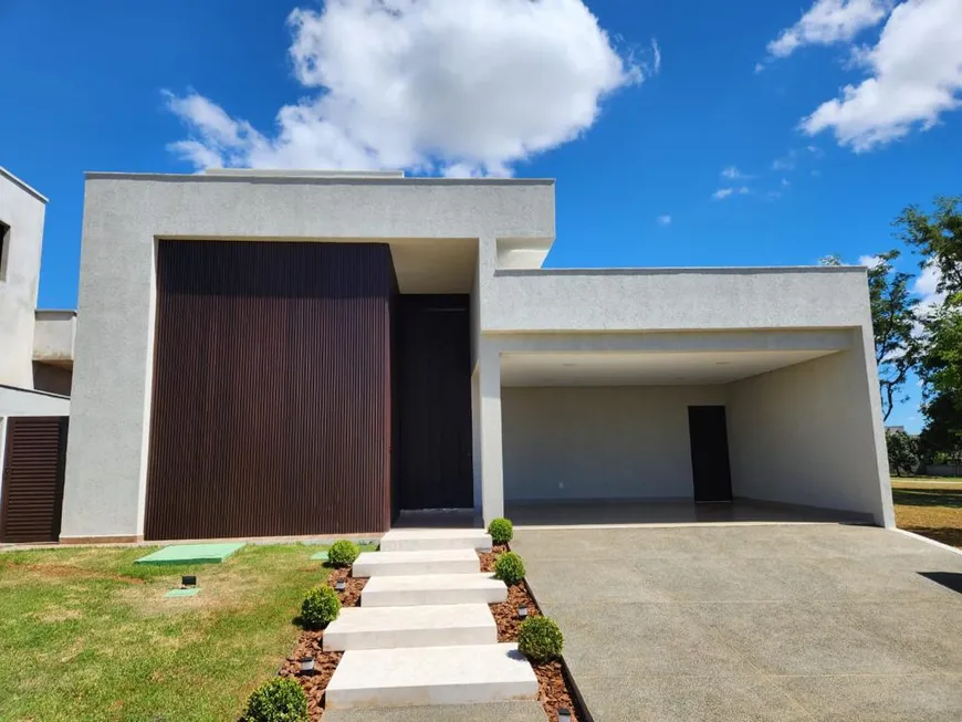 Foto 1 de Casa de Condomínio com 4 Quartos à venda, 230m² em Residencial Goiânia Golfe Clube, Goiânia