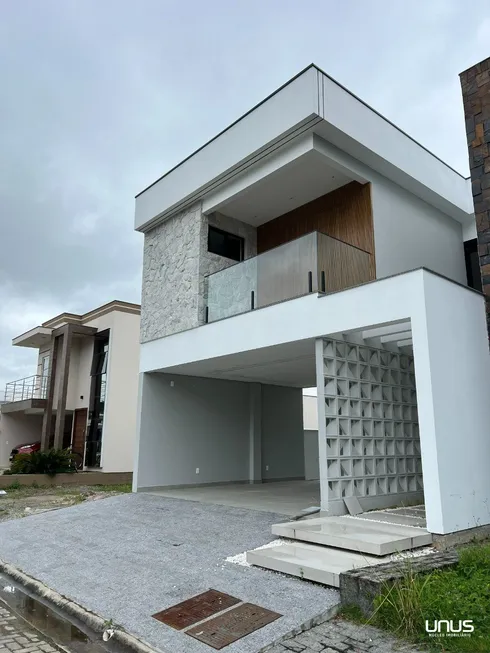 Foto 1 de Casa de Condomínio com 3 Quartos à venda, 161m² em Beira Rio, Biguaçu