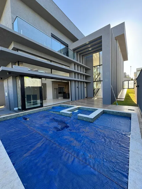 Foto 1 de Casa de Condomínio com 4 Quartos para alugar, 350m² em Residencial Goiânia Golfe Clube, Goiânia