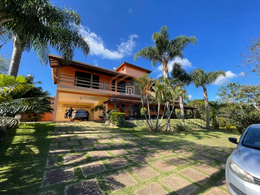 Foto 1 de Fazenda/Sítio com 4 Quartos à venda, 2450m² em Maracanã, Jarinu