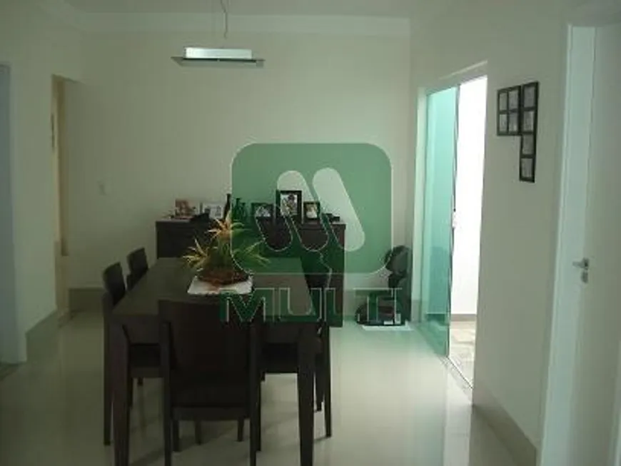 Foto 1 de Casa com 3 Quartos à venda, 190m² em Vigilato Pereira, Uberlândia