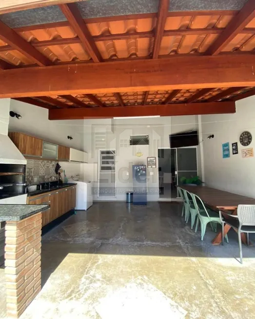 Foto 1 de Sobrado com 2 Quartos à venda, 140m² em Village das Flores, Caçapava