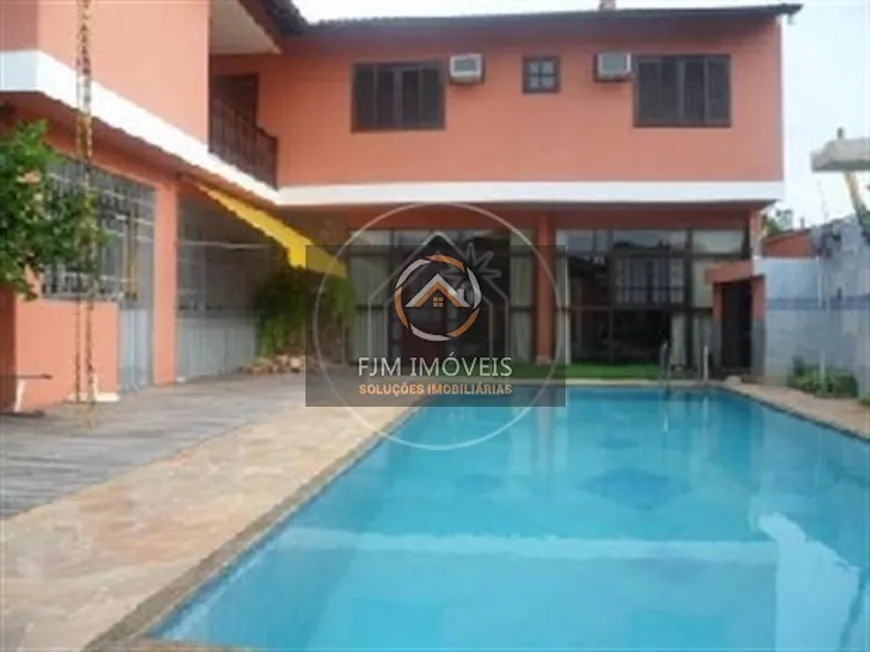 Foto 1 de Casa com 4 Quartos à venda, 360m² em Maravista, Niterói