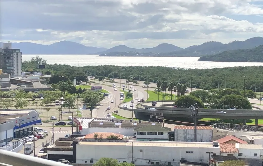 Foto 1 de Apartamento com 2 Quartos à venda, 73m² em Trindade, Florianópolis