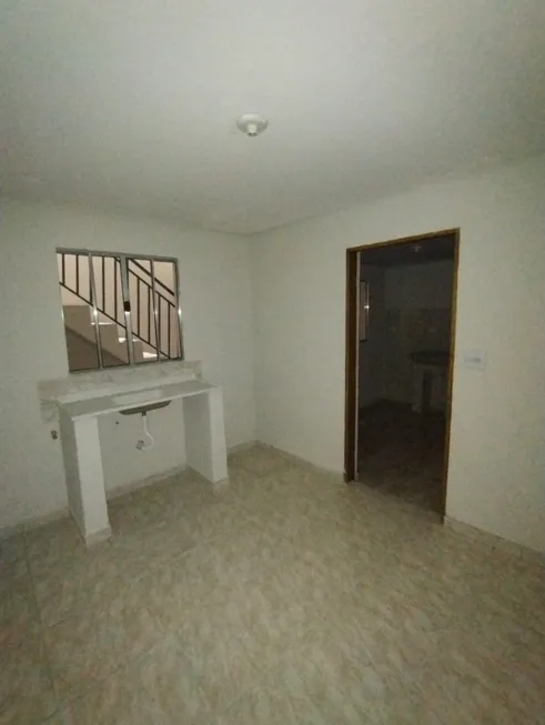 Foto 1 de Casa com 1 Quarto para alugar, 50m² em Cidade das Flores, Osasco