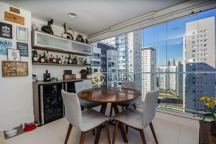 Foto 1 de Apartamento com 2 Quartos à venda, 69m² em Vila Anastácio, São Paulo
