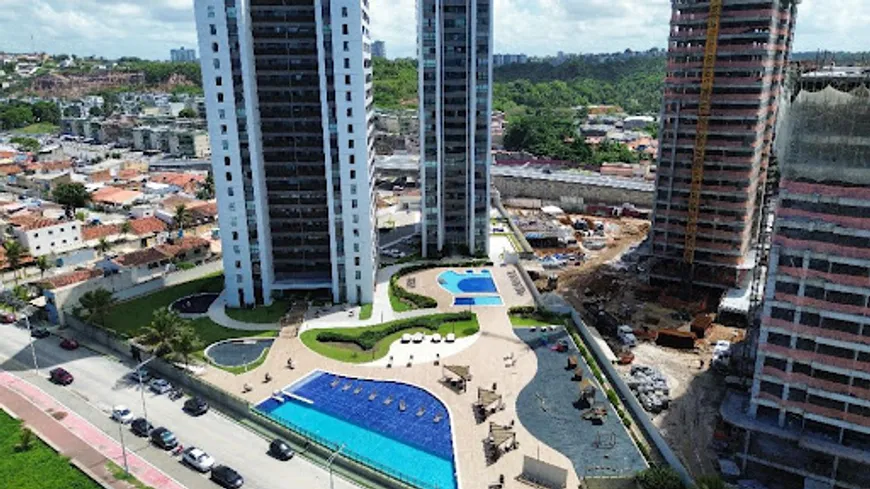 Foto 1 de Apartamento com 4 Quartos à venda, 145m² em Jacarecica, Maceió