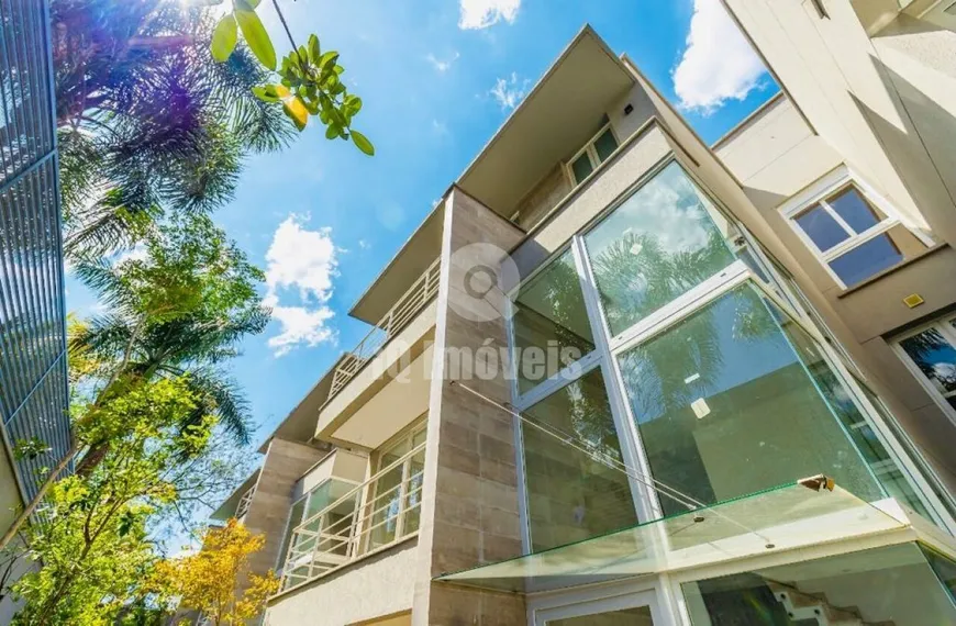 Foto 1 de Casa de Condomínio com 4 Quartos para venda ou aluguel, 500m² em Jardim Cordeiro, São Paulo