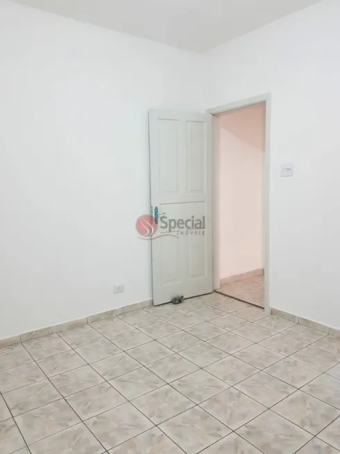 Foto 1 de Casa com 3 Quartos para alugar, 50m² em Sapopemba, São Paulo