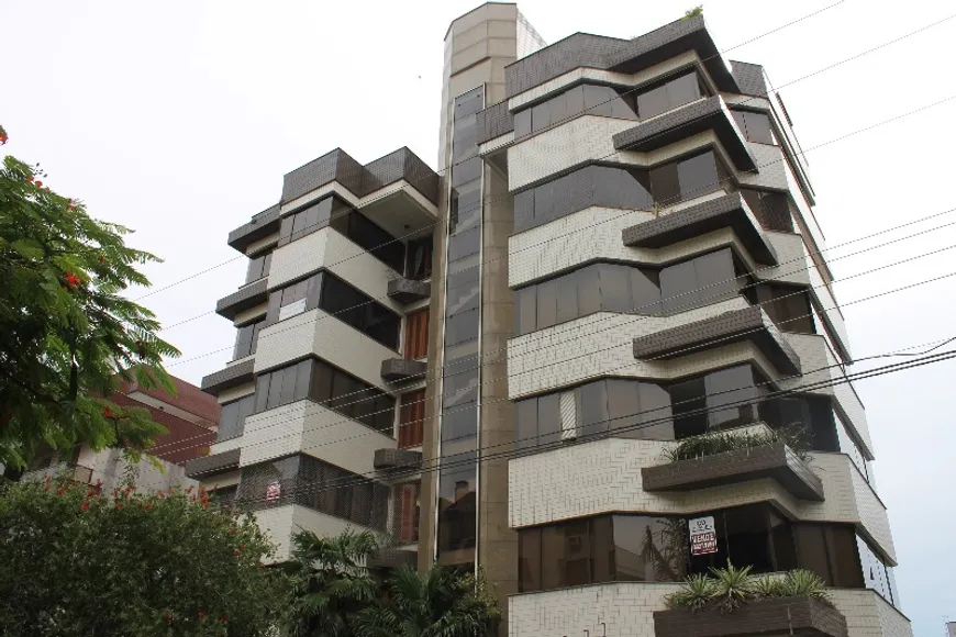 Foto 1 de Apartamento com 3 Quartos à venda, 150m² em Jardim Itú Sabará, Porto Alegre