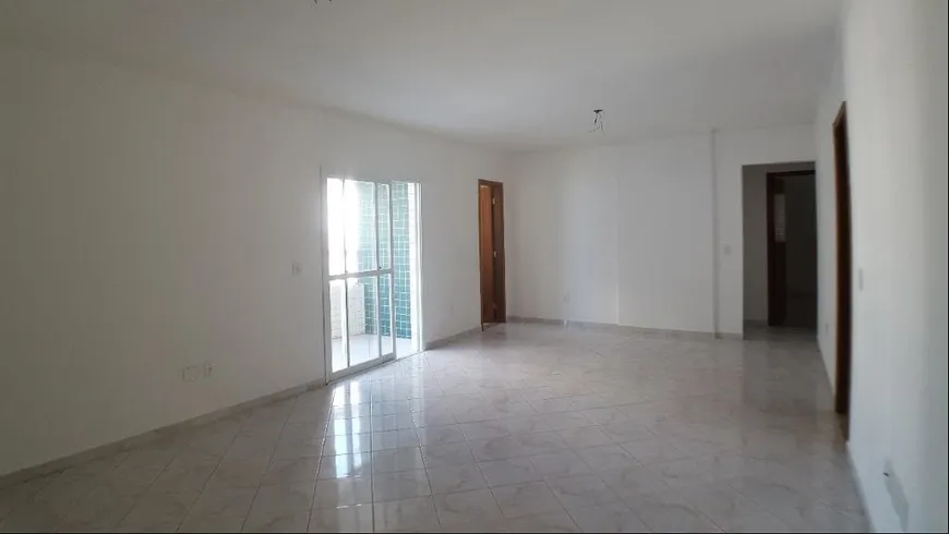 Foto 1 de Apartamento com 3 Quartos à venda, 150m² em Vila Guilhermina, Praia Grande