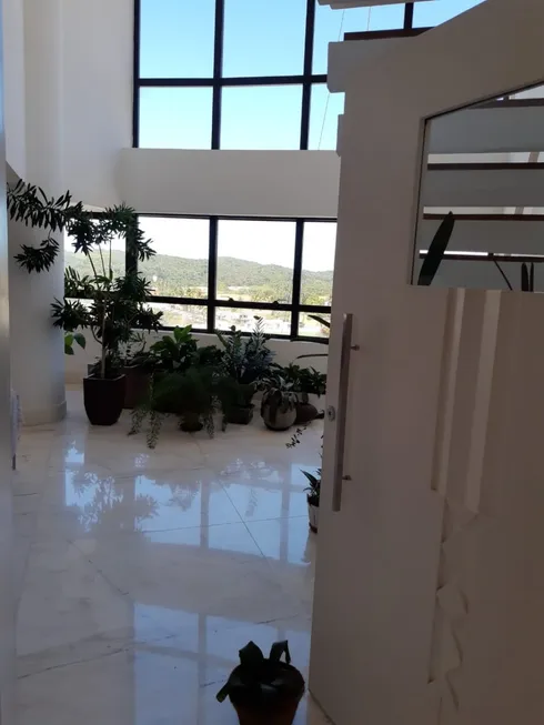 Foto 1 de Apartamento com 4 Quartos à venda, 200m² em Barro Vermelho, Natal