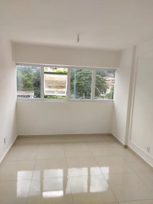 Foto 1 de Ponto Comercial para alugar, 23m² em Taquara, Rio de Janeiro