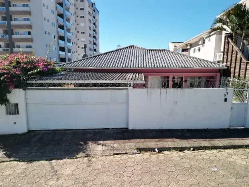 Foto 1 de Casa com 4 Quartos à venda, 158m² em Estreito, Florianópolis