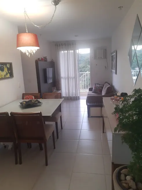 Foto 1 de Apartamento com 3 Quartos à venda, 65m² em Maria Paula, São Gonçalo