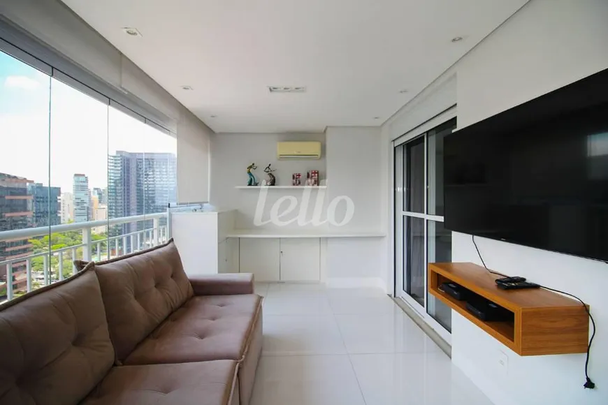 Foto 1 de Apartamento com 2 Quartos para alugar, 54m² em Itaim Bibi, São Paulo