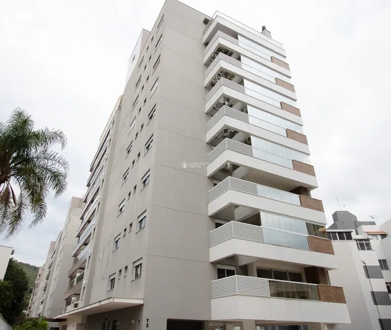 Foto 1 de Apartamento com 2 Quartos à venda, 76m² em Itacorubi, Florianópolis