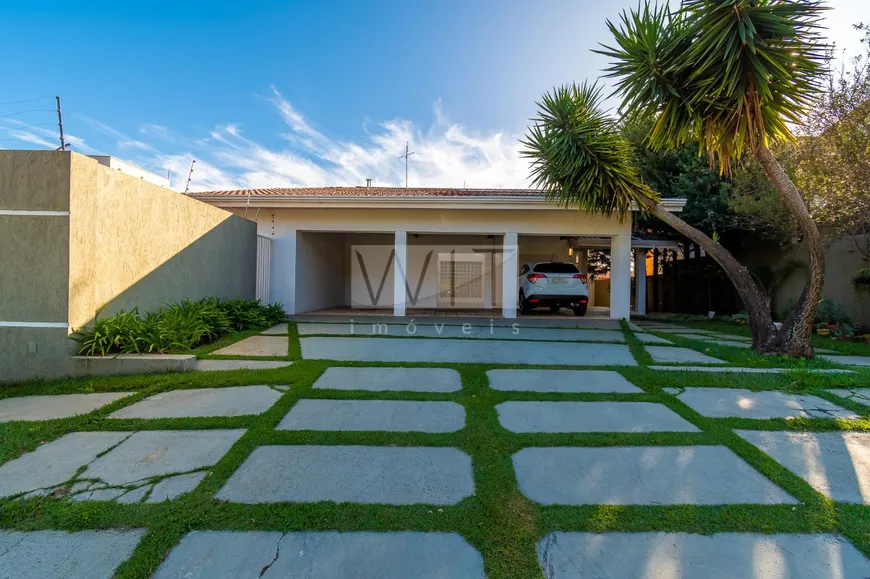 Foto 1 de Casa de Condomínio com 4 Quartos para venda ou aluguel, 395m² em Vila Brandina, Campinas