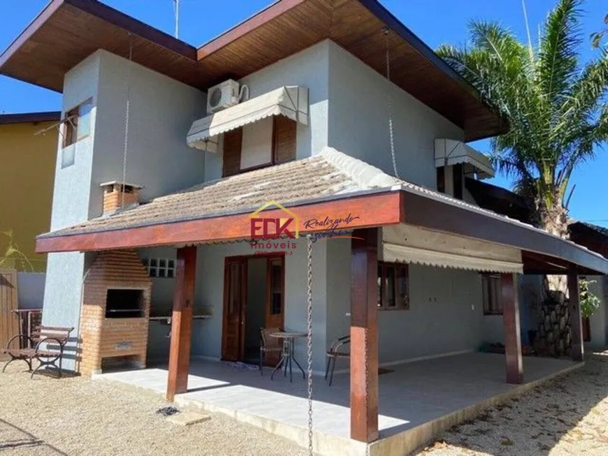 Foto 1 de Casa com 3 Quartos à venda, 223m² em Village das Flores, Caçapava