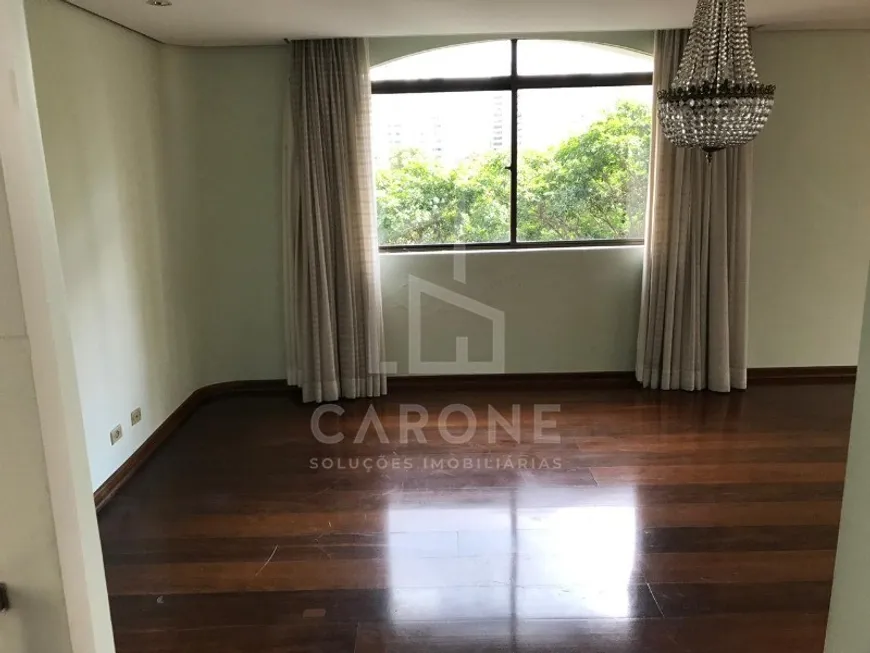 Foto 1 de Apartamento com 3 Quartos à venda, 180m² em Moema, São Paulo