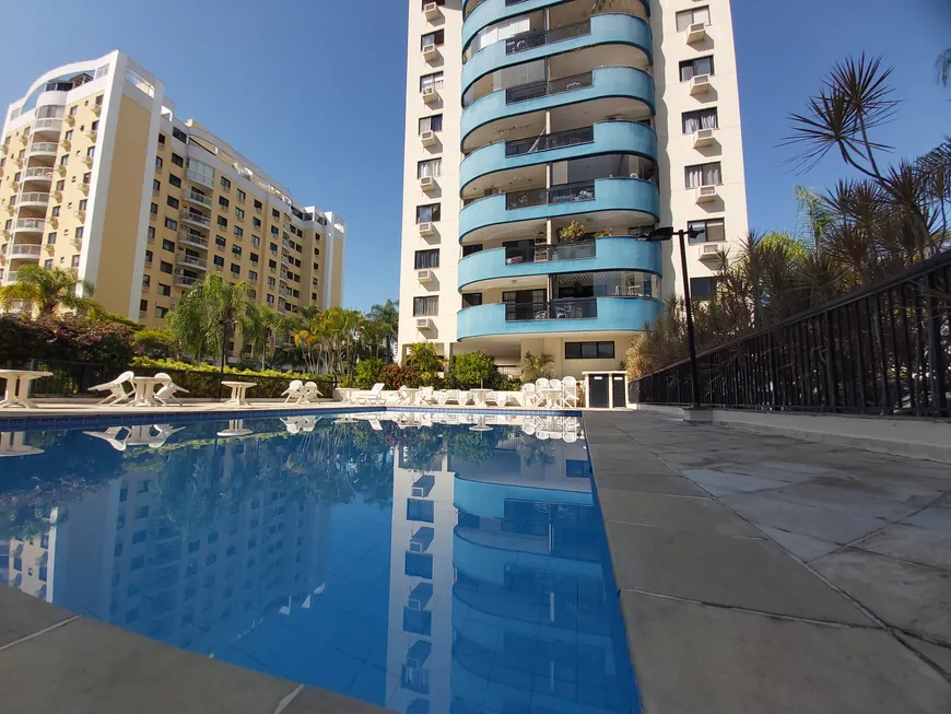 Foto 1 de Apartamento com 3 Quartos para venda ou aluguel, 78m² em Recreio Dos Bandeirantes, Rio de Janeiro