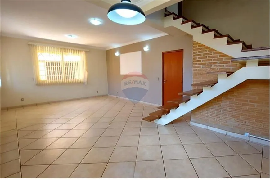 Foto 1 de Casa com 3 Quartos à venda, 271m² em Jardim Sumare, Ribeirão Preto