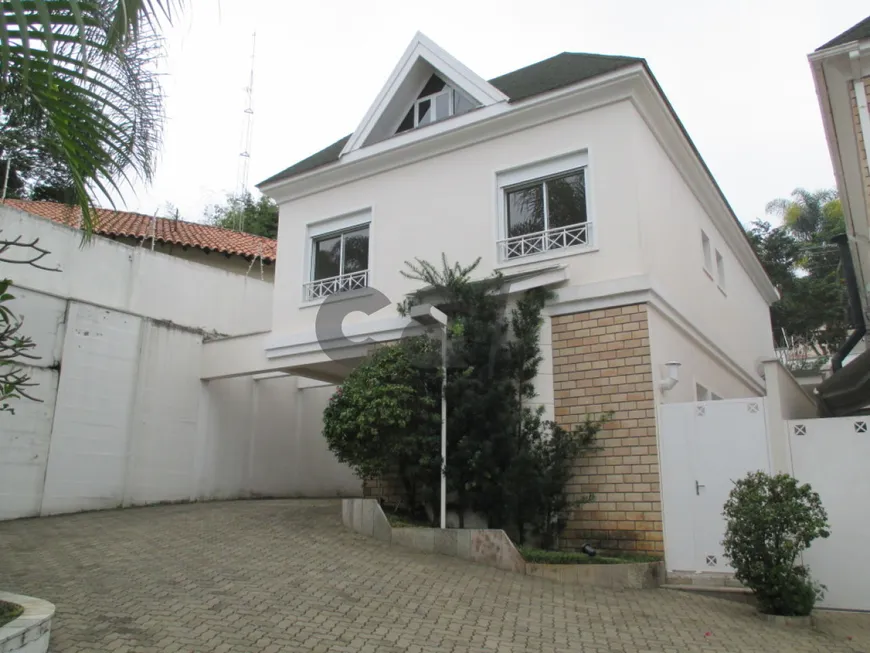 Foto 1 de Casa de Condomínio com 4 Quartos à venda, 300m² em Jardim Petrópolis, São Paulo