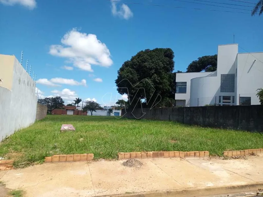 Foto 1 de Lote/Terreno à venda, 705m² em Cidade Jardim, Araraquara