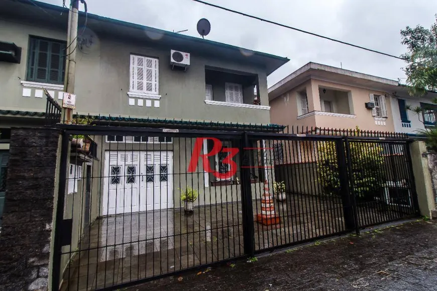 Foto 1 de Sobrado com 6 Quartos para venda ou aluguel, 450m² em Boqueirão, Santos