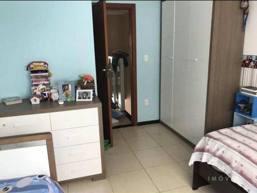 Casa na Rua Cacilda Becker, 130, Vale das Palmeiras em Macaé, por R