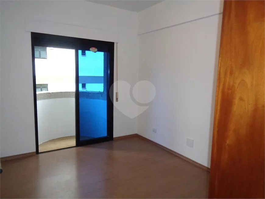 Foto 1 de Apartamento com 3 Quartos para alugar, 80m² em Campo Belo, São Paulo