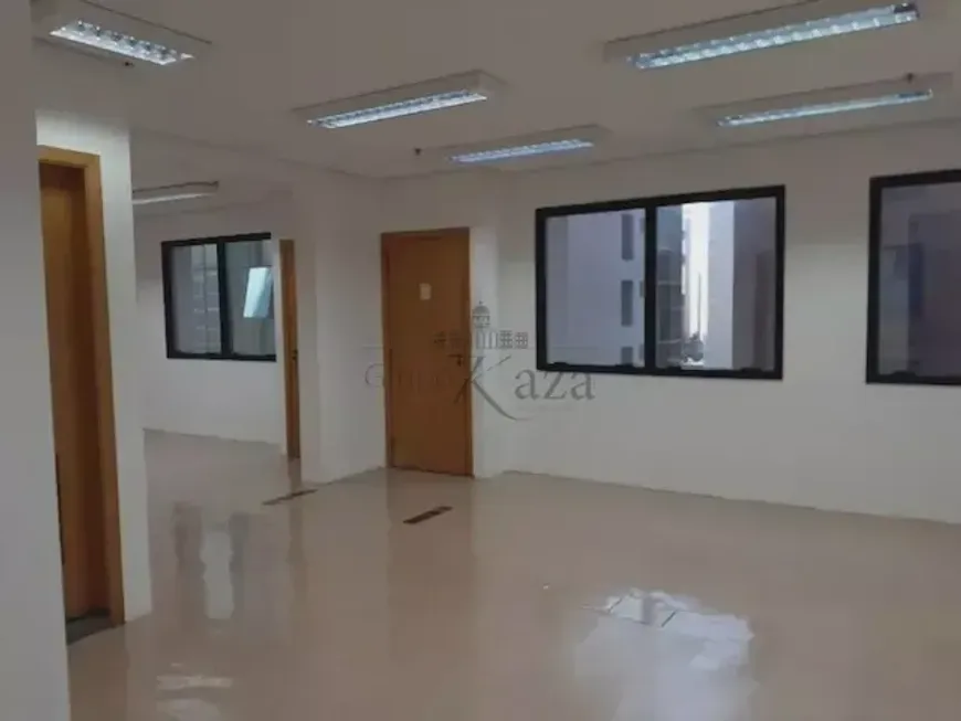 Foto 1 de Ponto Comercial para venda ou aluguel, 74m² em Vila Olímpia, São Paulo