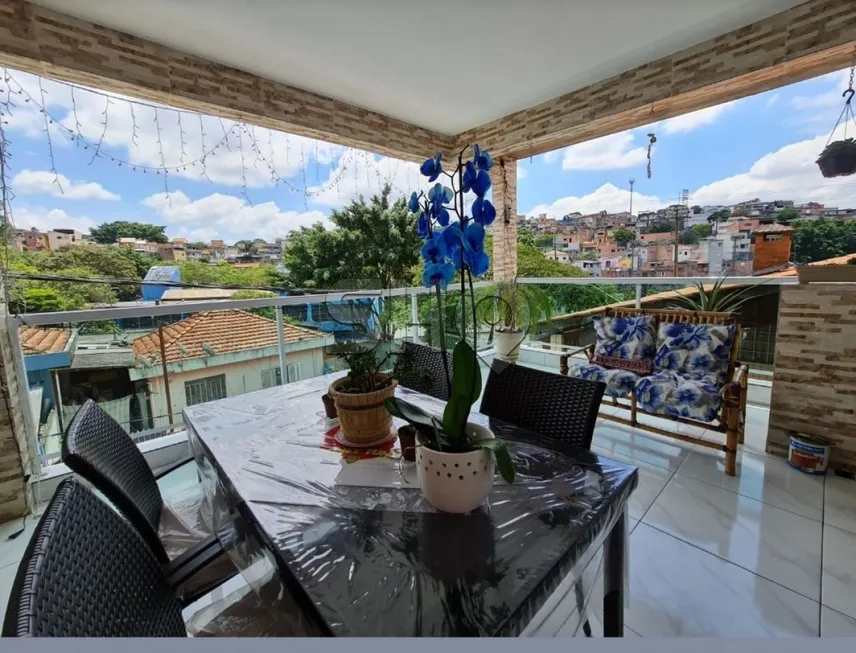 Foto 1 de Sobrado com 3 Quartos à venda, 250m² em Jardim Eliza, São Paulo
