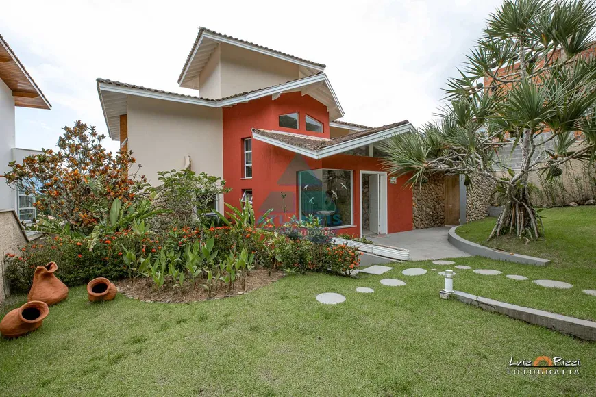 Foto 1 de Casa com 3 Quartos à venda, 243m² em Lagoinha, Ubatuba