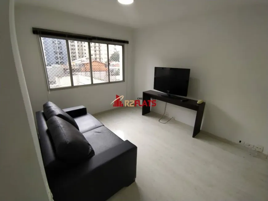 Foto 1 de Flat com 1 Quarto para alugar, 50m² em Moema, São Paulo